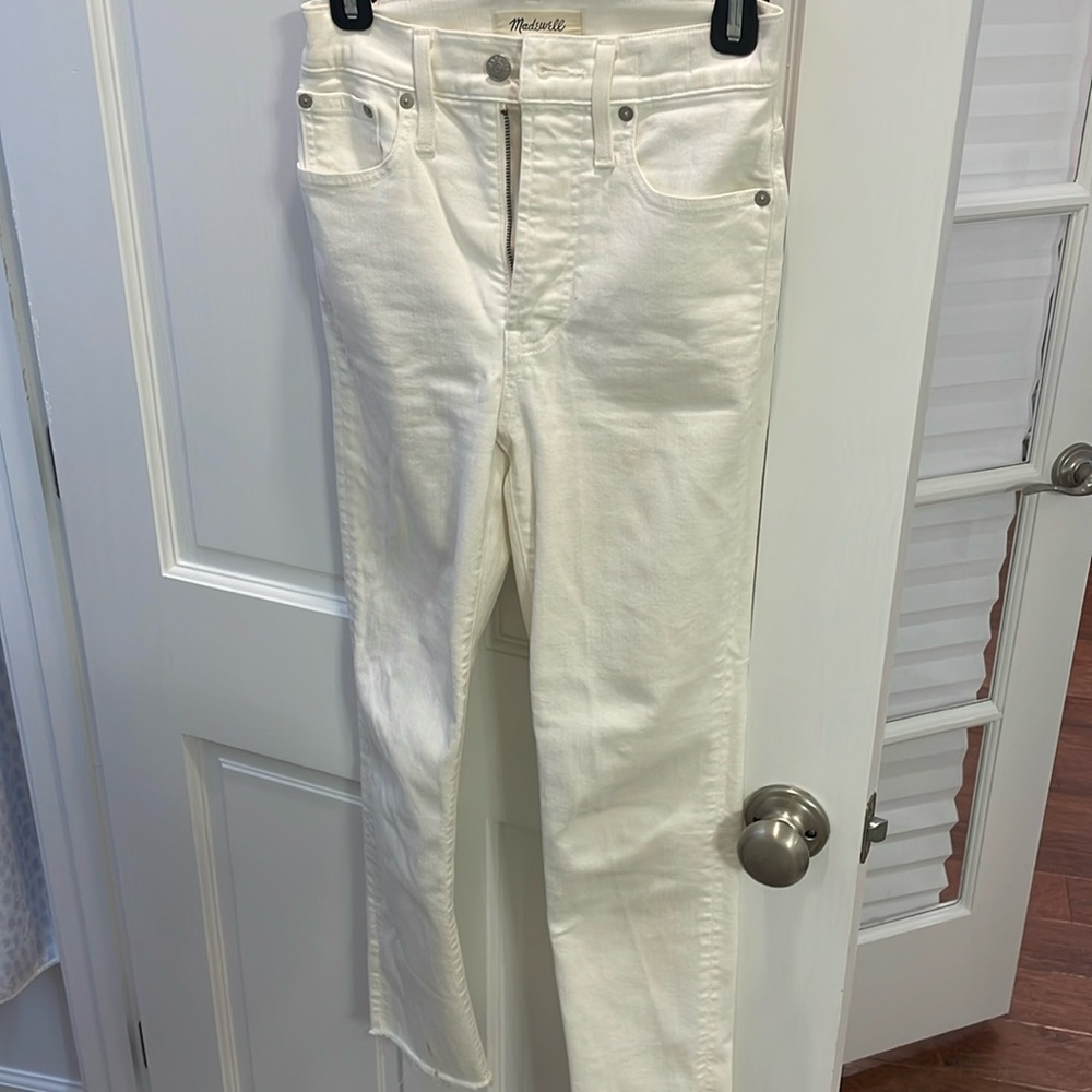 Maxwell size 23 The Perfect Vintage Crop Jean in white